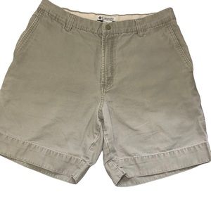 Columbia Men’s Shorts 100% Cotton Flat Front Light Olive Green Size 34